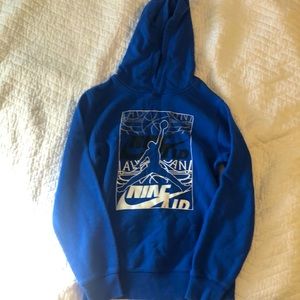 Blue Nike Air Jordan hoodie boys size large